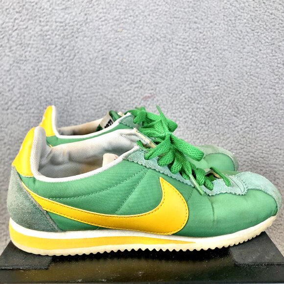 Nike Shoes - Nike Classic Cortez Oregon Nylon Premium 882258-301 Womens Size 7 Green Yellow